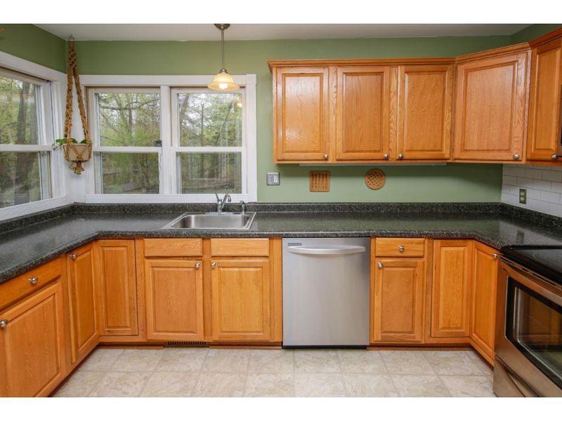 2313 Knoll Dr, Mounds View, MN 55112