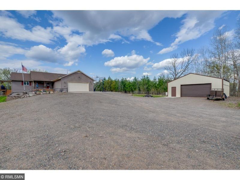 8198 190th St, Milaca, MN 56353