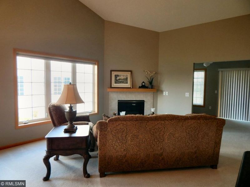 5208 Deerfield Ln, Prior Lake, MN 55372