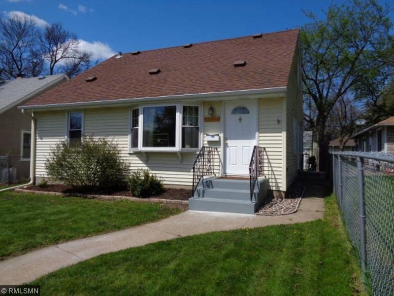 2225 Reaney Ave E, Saint Paul, MN 55119