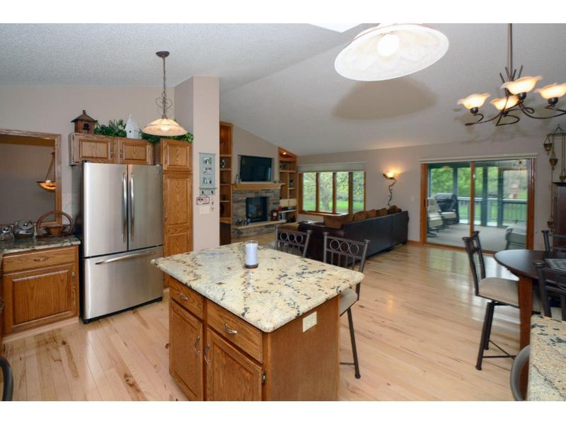 1314 Bridle Path Ct, Woodbury, MN 55125