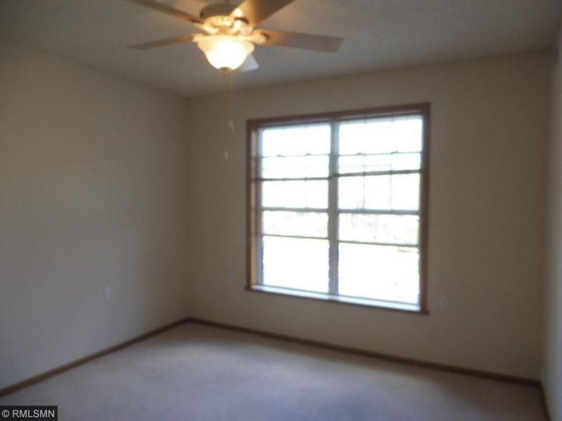 1201 N Hadley Ave N #213, Oakdale, MN 55128