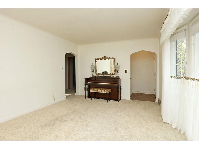 564 Kirchner Ave, Mendota Heights, MN 55118