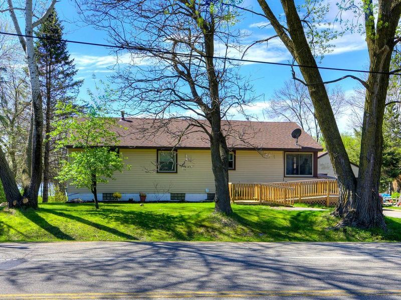 5633 220th St N, Forest Lake, MN 55025
