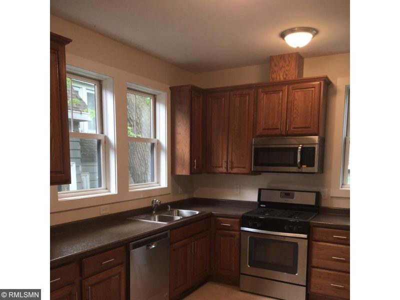2945 Bryant Ave N, Minneapolis, MN 55411