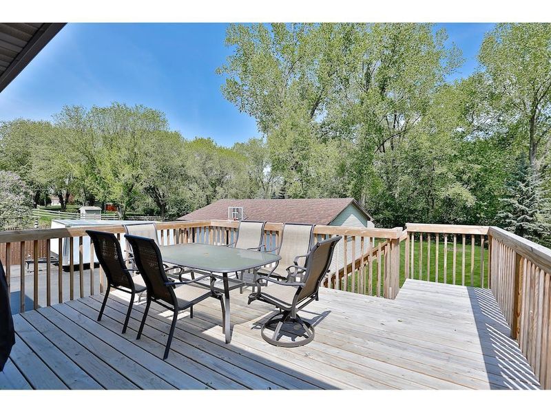 2165 67th St E, Inver Grove Heights, MN 55077