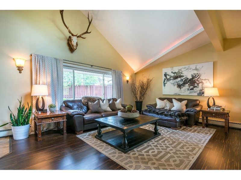 1318 Spruce Pl, Mound, MN 55364
