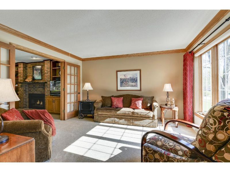 5961 Keithson Dr, Shoreview, MN 55126