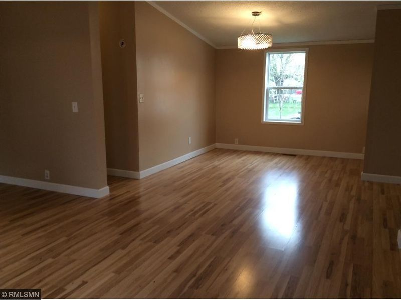 405 Main St W, Hinckley, MN 55037
