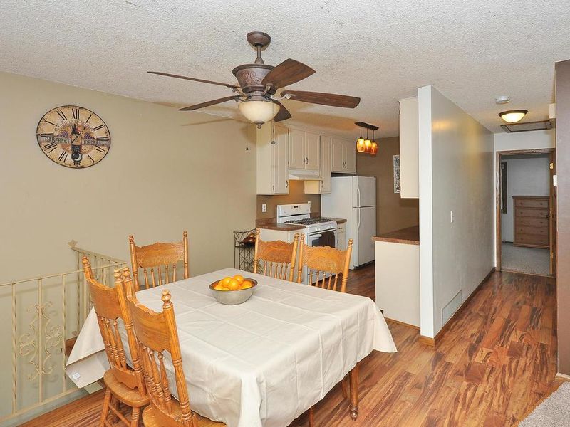 8523 Maplebrook Pw N, Brooklyn Park, MN 55445