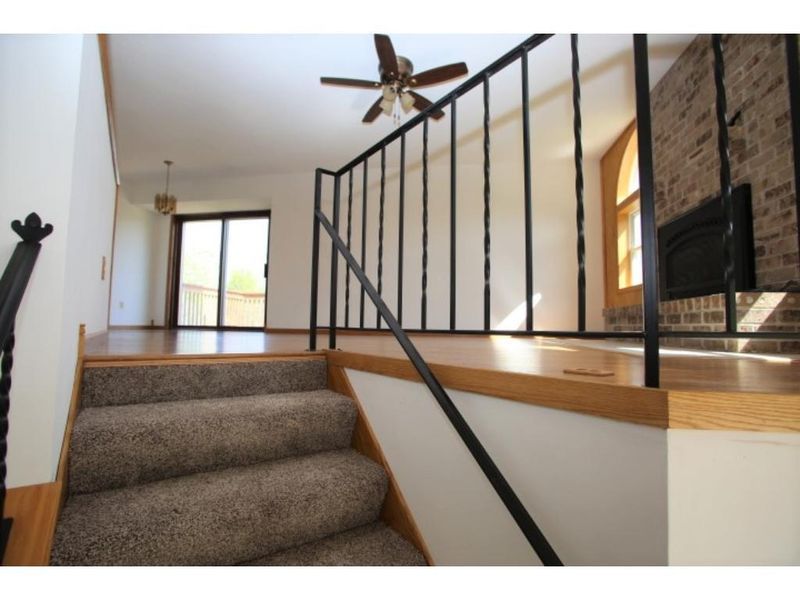 7465 Patti Dr, Circle Pines, MN 55014