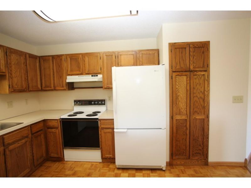 7465 Patti Dr, Circle Pines, MN 55014