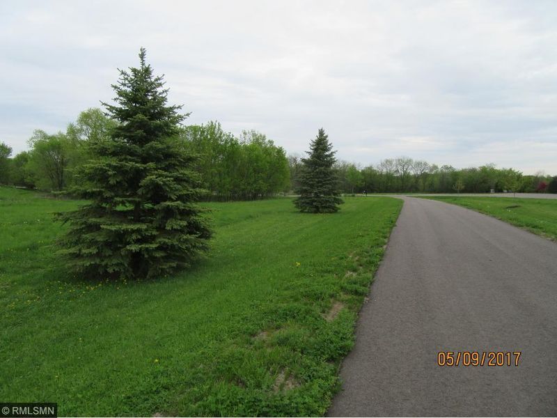 xxxx Hohenstein Ct, Shakopee, MN 55379