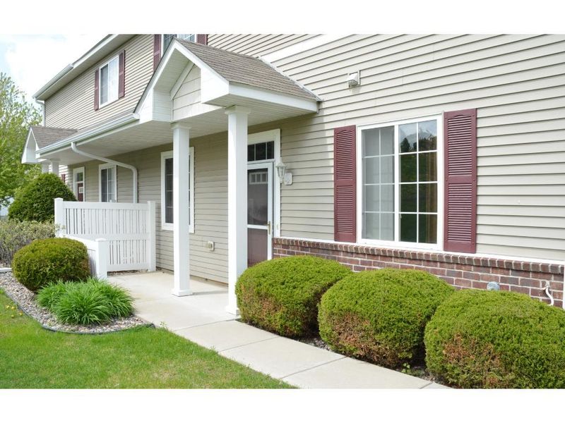 2554 49th St E #10608, Inver Grove Heights, MN 55076