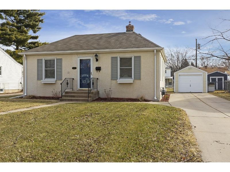3209 Georgia Ave S, Saint Louis Park, MN 55426