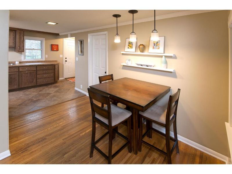 3610 Leroy St, Wayzata, MN 55391