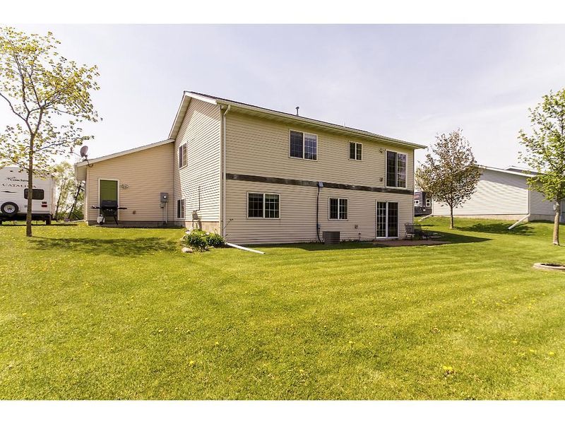 124 Deer Creek Ln, Waterville, MN 56096