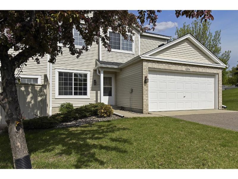 10936 Lexington Dr, Eden Prairie, MN 55344