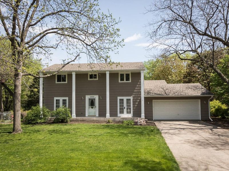 10505 Kell Ave S, Bloomington, MN 55437