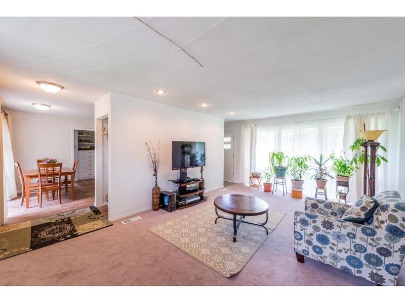 799 Germain St, Saint Paul, MN 55106