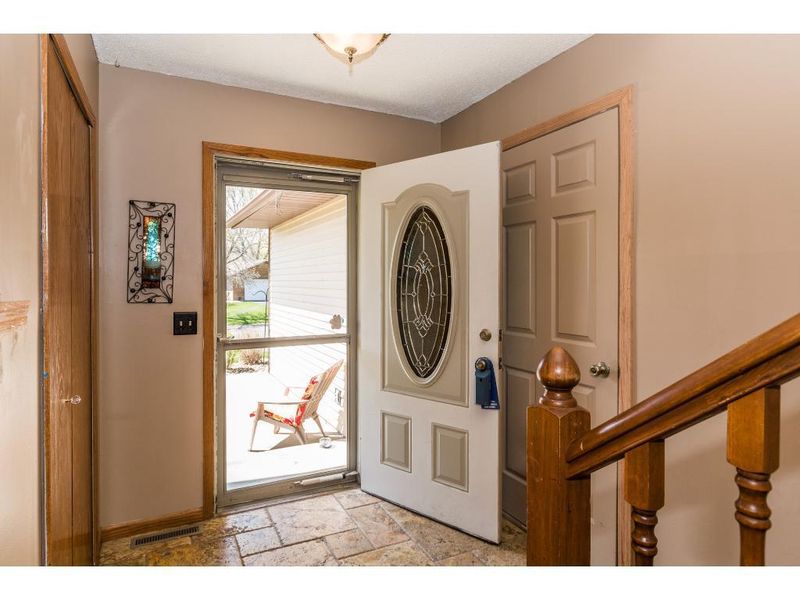 1619 9th St SE, Forest Lake, MN 55025