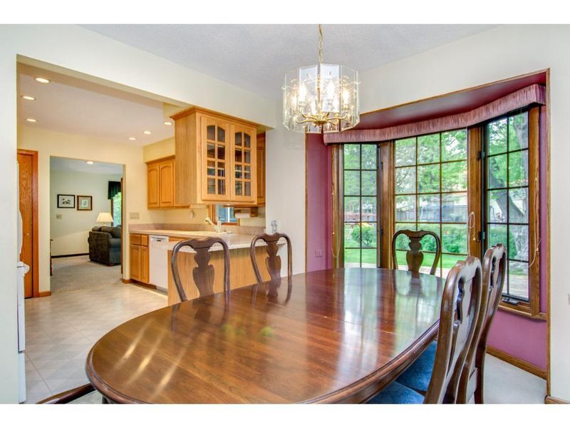 1760 Emerald Dr, New Brighton, MN 55112