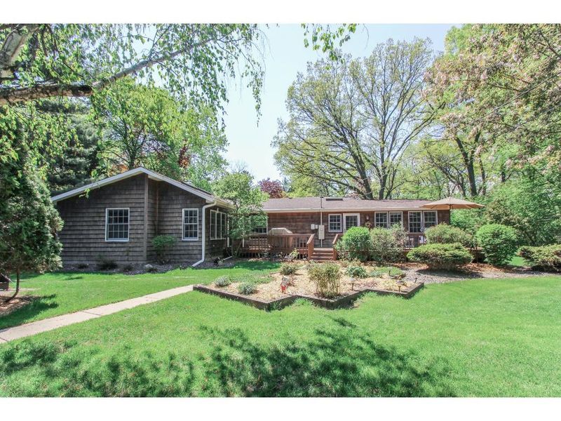 1875 Stillwater St, White Bear Lake, MN 55110