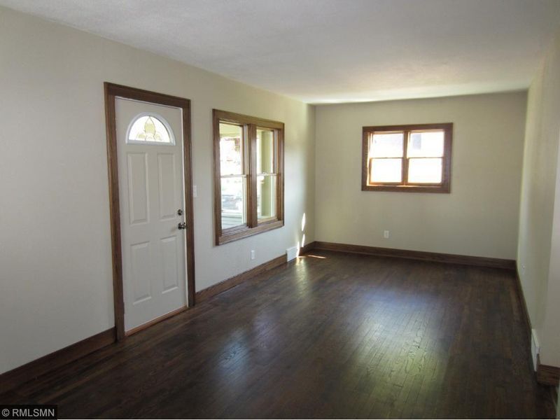2108 Mohawk Ave, Saint Paul, MN 55119
