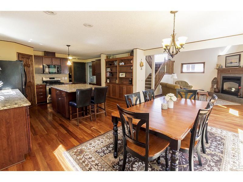 2407 Valley Ct, Northfield, MN 55057