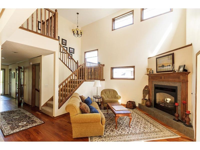 2407 Valley Ct, Northfield, MN 55057
