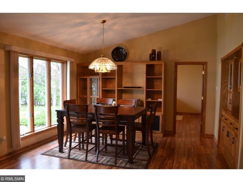 68288 215th St, Darwin, MN 55324
