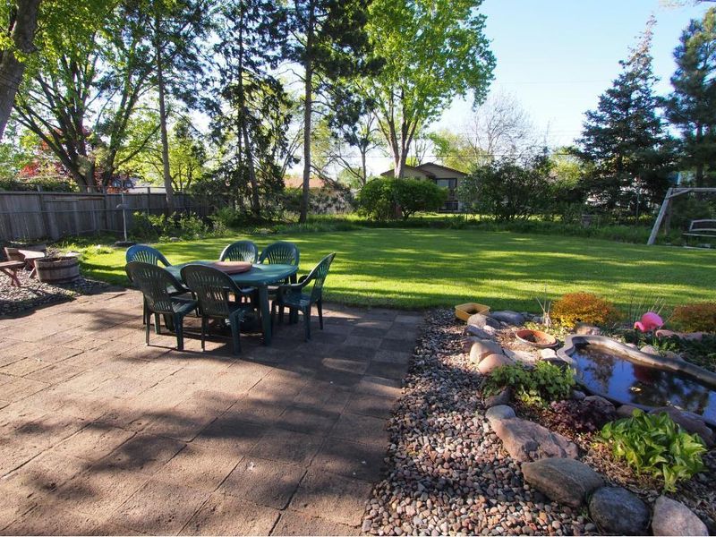 5308 76th Pl N, Brooklyn Park, MN 55443