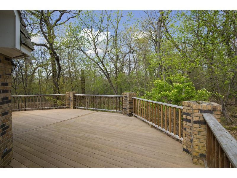 10055 Ideal Ave N, White Bear Lake, MN 55115