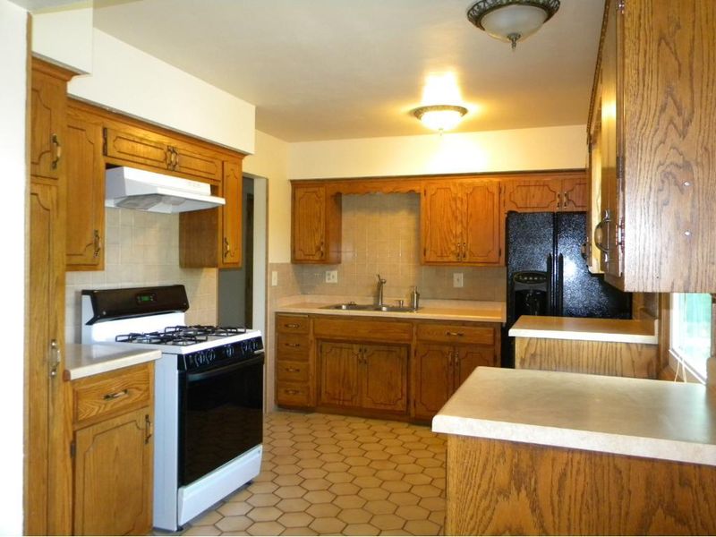 479 Tower St, Saint Paul, MN 55119