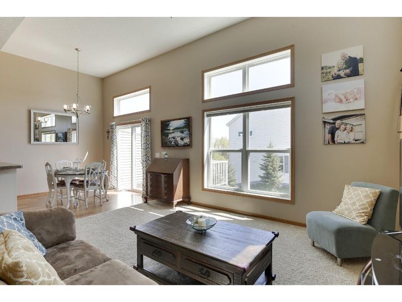15462 Freedom Dr N, Hugo, MN 55038