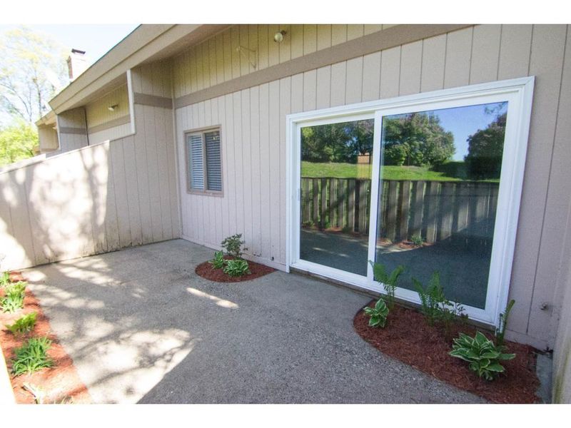 895 120th Ln NW, Coon Rapids, MN 55448