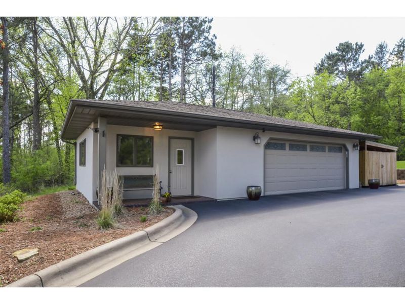 3010 Oakdale Dr, Pine Springs, MN 55115