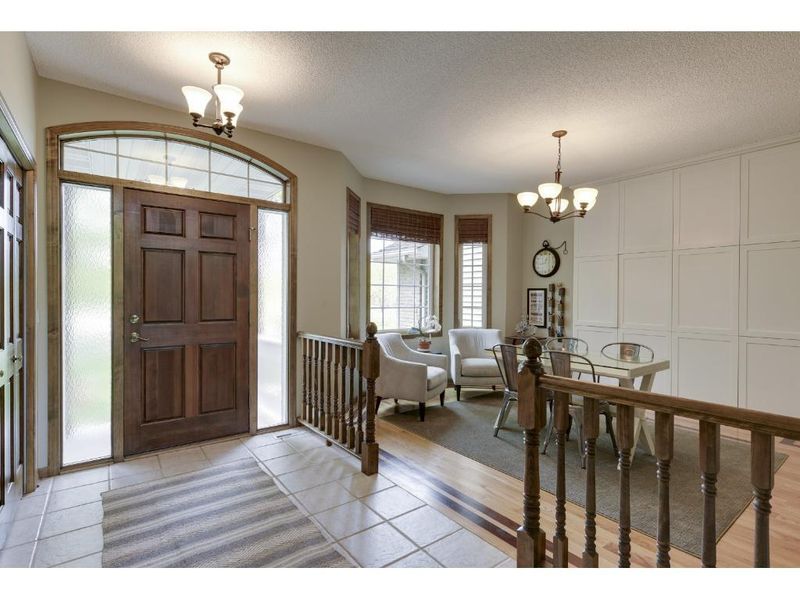 317 Bluff Rd, Carver, MN 55315