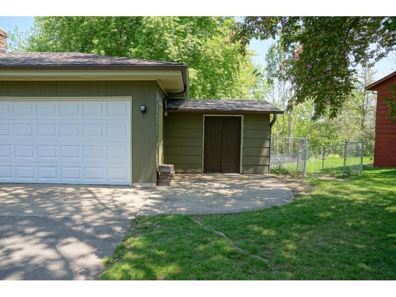 4276 Svensk Ln N, Eagan, MN 55123
