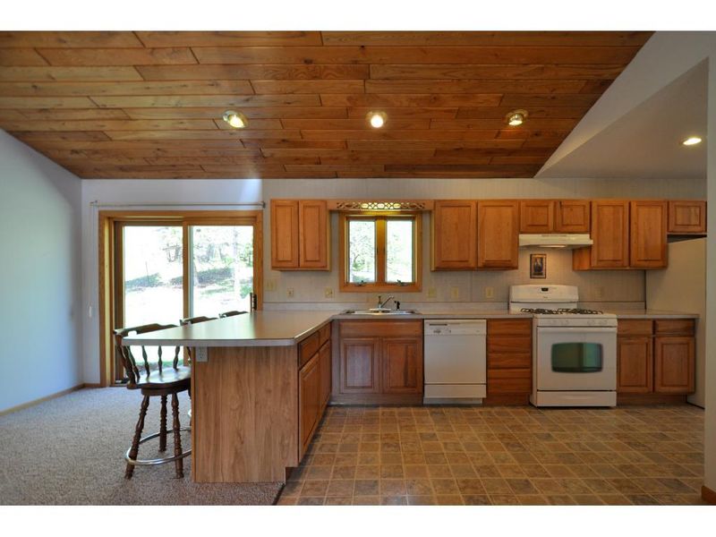 30713 N Lakeview Dr, Breezy Point, MN 56472