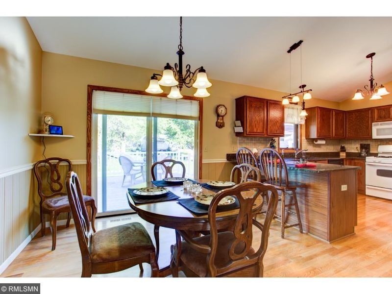 2240 Ide Ct, North Saint Paul, MN 55109