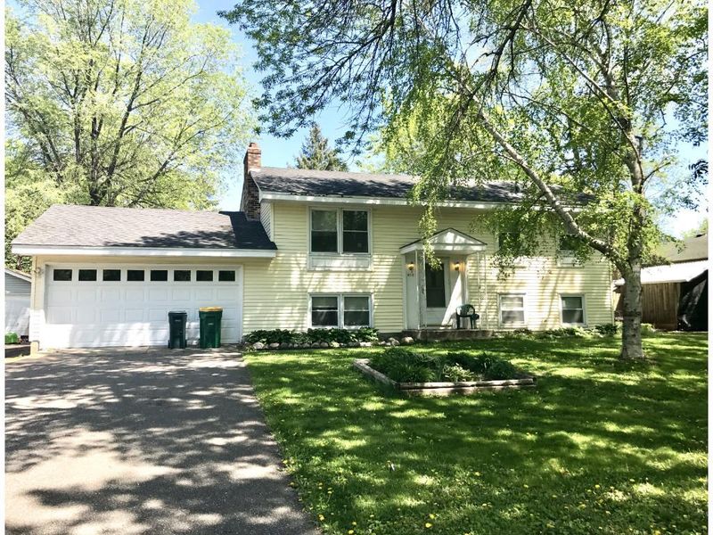 6712 Colfax Ave N, Brooklyn Center, MN 55430