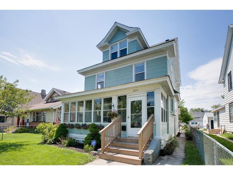 3828 5th Ave S, Minneapolis, MN 55409