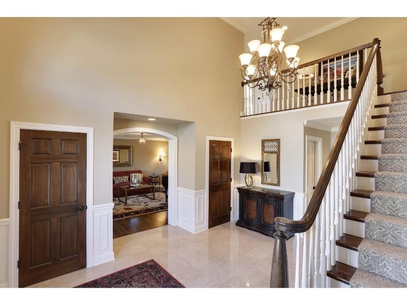 11405 Mount Curve Rd, Eden Prairie, MN 55347