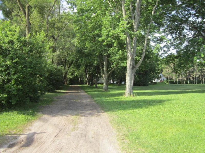 1130 113th Ave NE, Blaine, MN 55434