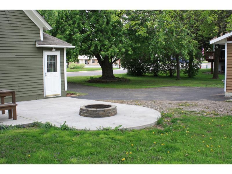 5696 Main Ave NE, Albertville, MN 55301
