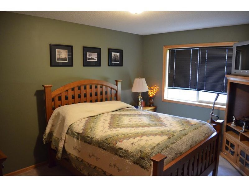 11425 290th Ave, Princeton, MN 55371