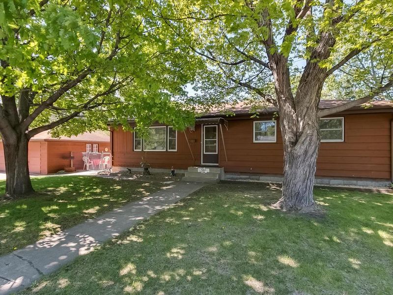 5110 3rd St NE, Fridley, MN 55421