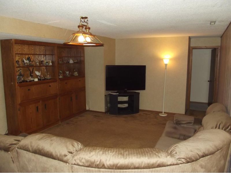 27 4th Ave NW, Saint Joseph, MN 56374