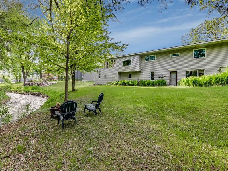 1125 W River St, Monticello, MN 55362